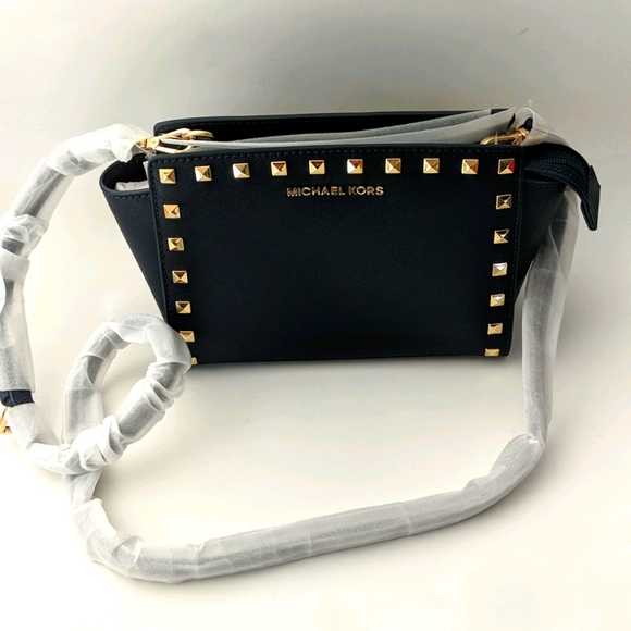 Michael Kors Selma Stud Medium Messenger - Picture 1 of 10